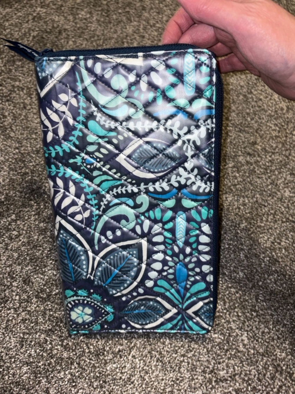 Vera Bradley Travel Organizer Blue Island Medallion Clear Window